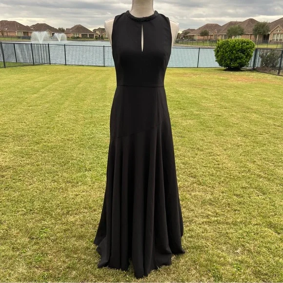 Black Halo Dresses | Black Halo Eve Black Blakely Keyhole Sleeveless Gown | Color: Black | Size: 6 | Jesstreasuress's Closet